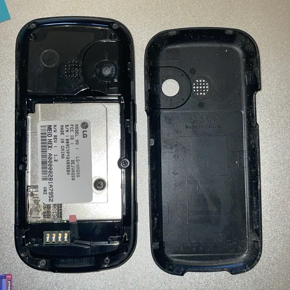 VErizon LG Slider Phone Retro LG- VN250‎ Cosmos